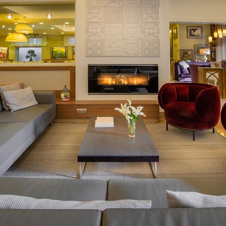 Hotel Pirineos Figueres By Pierre & Vacances ภายนอก รูปภาพ