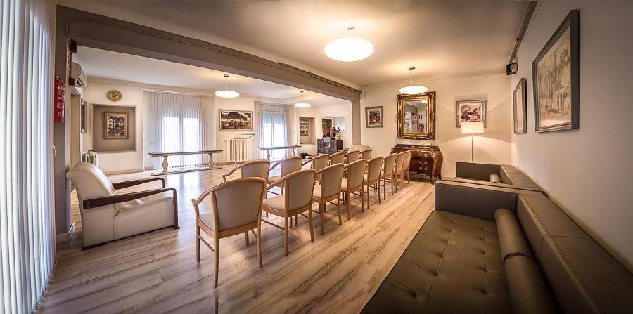 Hotel Pirineos Figueres By Pierre & Vacances ภายนอก รูปภาพ