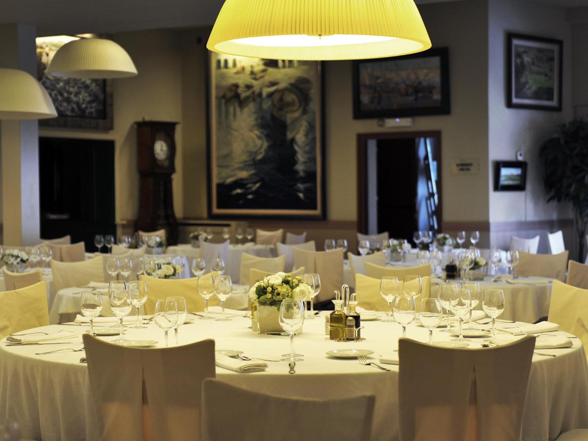 Hotel Pirineos Figueres By Pierre & Vacances ภายนอก รูปภาพ