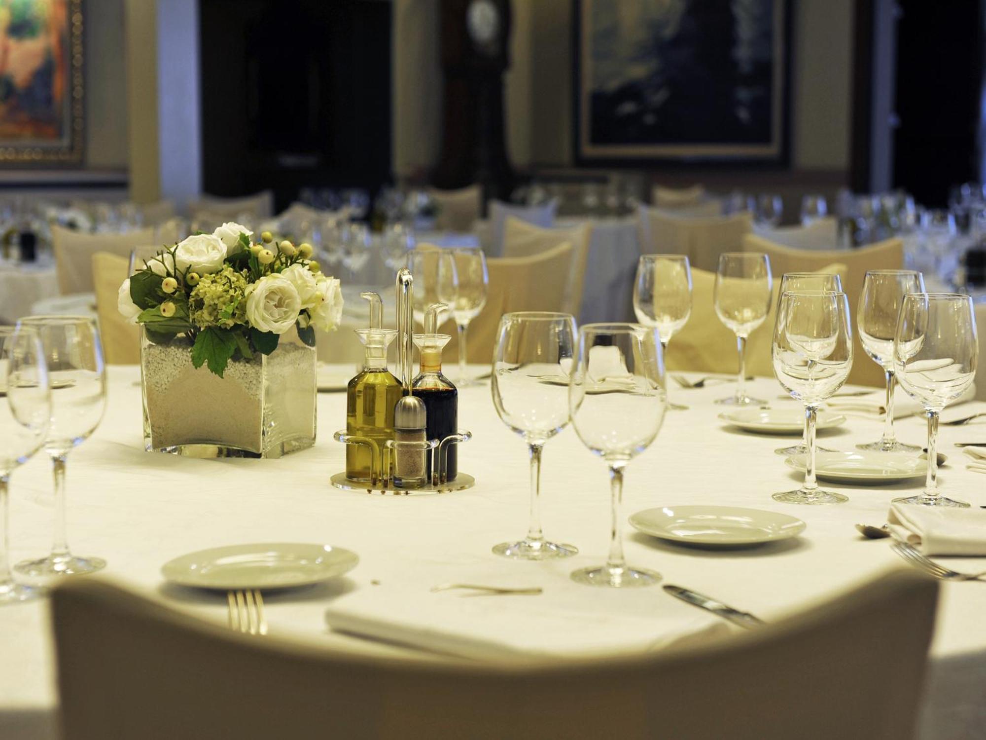Hotel Pirineos Figueres By Pierre & Vacances ภายนอก รูปภาพ