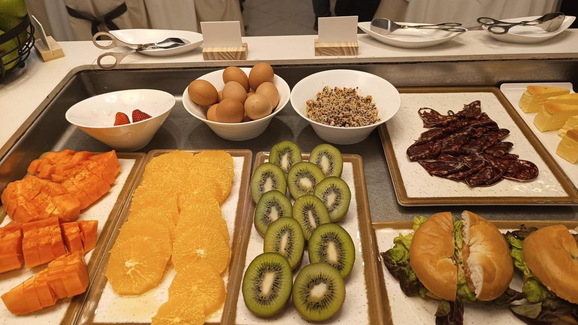 Hotel Pirineos Figueres By Pierre & Vacances ภายนอก รูปภาพ
