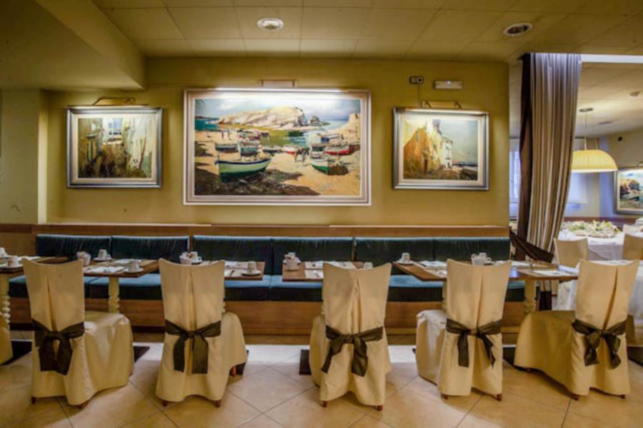 Hotel Pirineos Figueres By Pierre & Vacances ภายนอก รูปภาพ